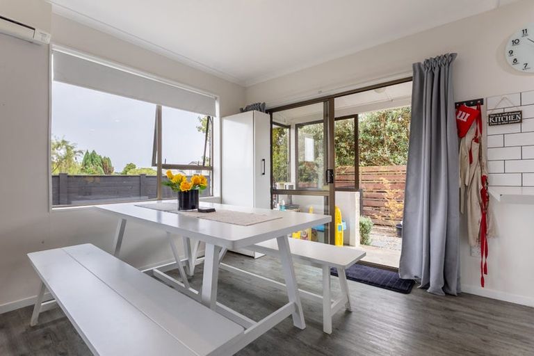 Photo of property in 34a Rewarewa Crescent, Waikanae, 5036