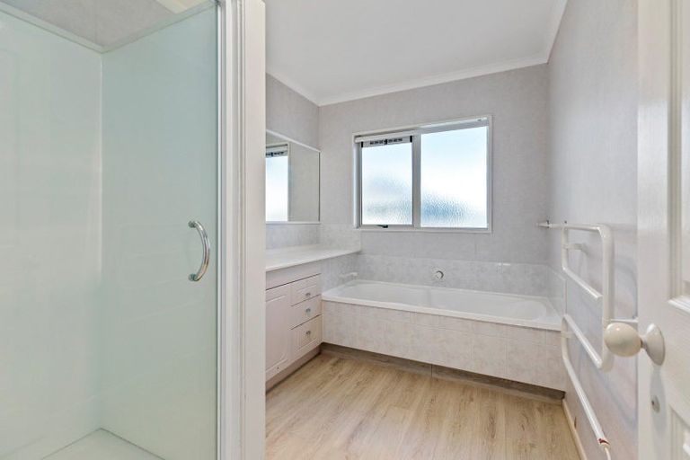 Photo of property in 6a Pacific View Road, Papamoa Beach, Papamoa, 3118