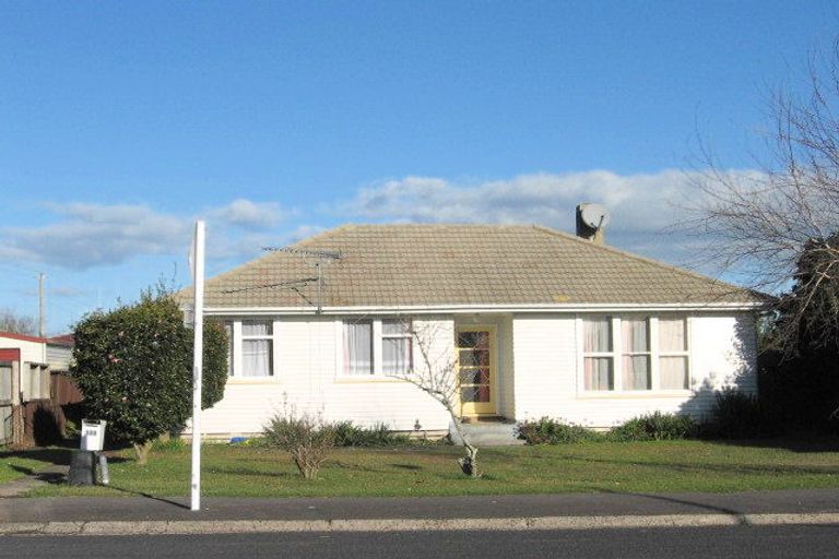 Photo of property in 100 Insoll Avenue, Enderley, Hamilton, 3214