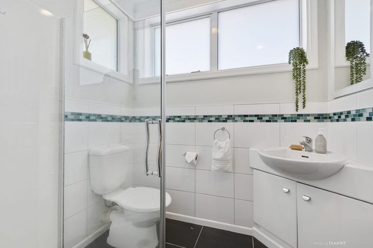 Photo of property in 41 Donald Street, Karori, Wellington, 6012