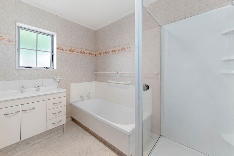 Photo of property in 18a Hoyte Place, Pukehangi, Rotorua, 3015