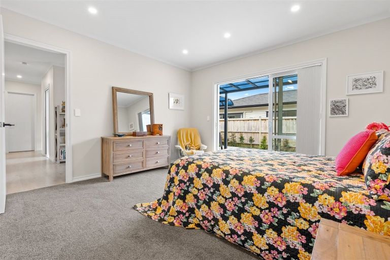 Photo of property in 14 Rauaruhe Road, Karaka, Papakura, 2113
