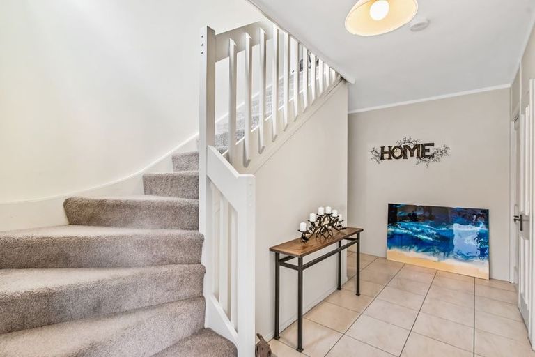 Photo of property in 3/32 Quebec Road, Milford, Auckland, 0620