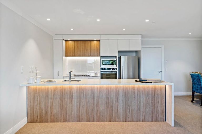 Photo of property in 14/30 Ambassador Glade, Orewa, 0931