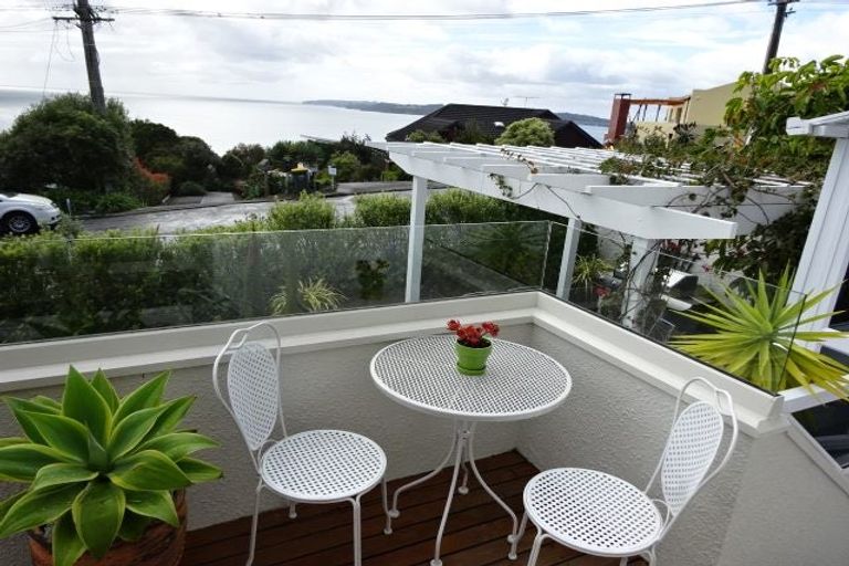 Photo of property in 1/6 Duncansby Road, Stanmore Bay, Whangaparaoa, 0932