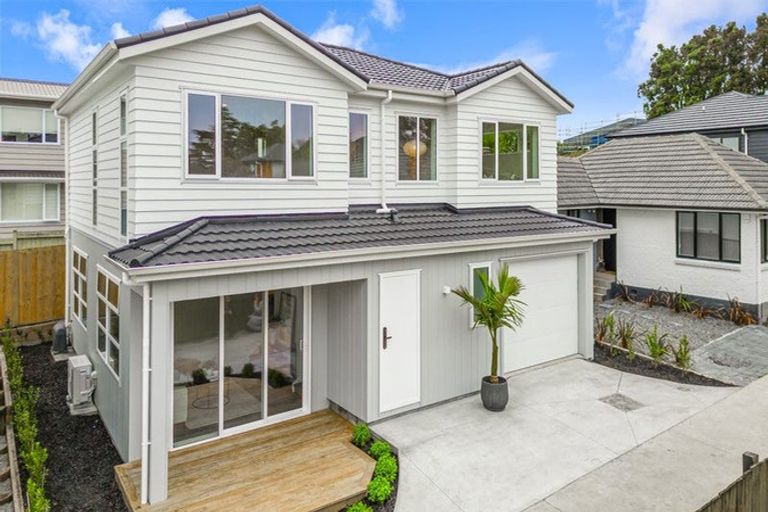 Photo of property in 10b Kotuku Street, Te Atatu Peninsula, Auckland, 0610