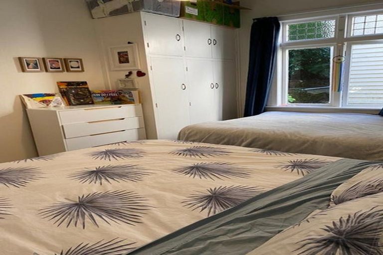 Photo of property in 2/37 Wilton Road, Wadestown, Wellington, 6012