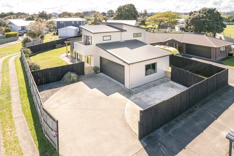 Photo of property in 13 Kamahi Street, Castlecliff, Whanganui, 4501