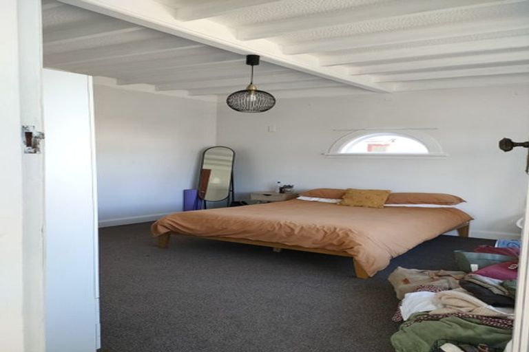 Photo of property in 145 Rongotai Road, Kilbirnie, Wellington, 6022