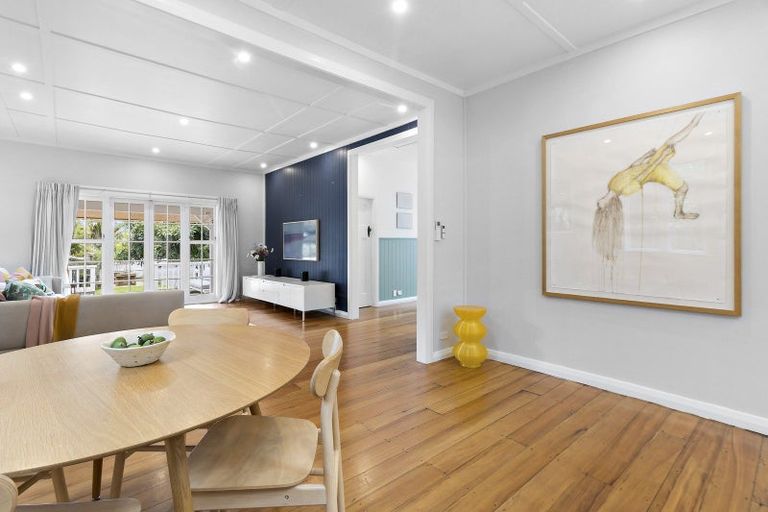 Photo of property in 265 Muritai Road, Eastbourne, Lower Hutt, 5013