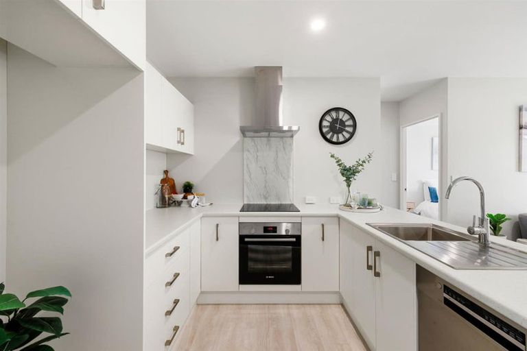 Photo of property in 2/1 Williams Place, Fairfield, Hamilton, 3214