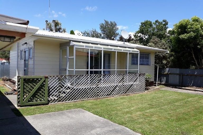 Photo of property in 15a Lancaster Street, Highbury, Palmerston North, 4412