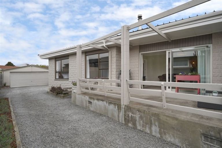 Photo of property in 120 Farrington Avenue, Bishopdale, Christchurch, 8053