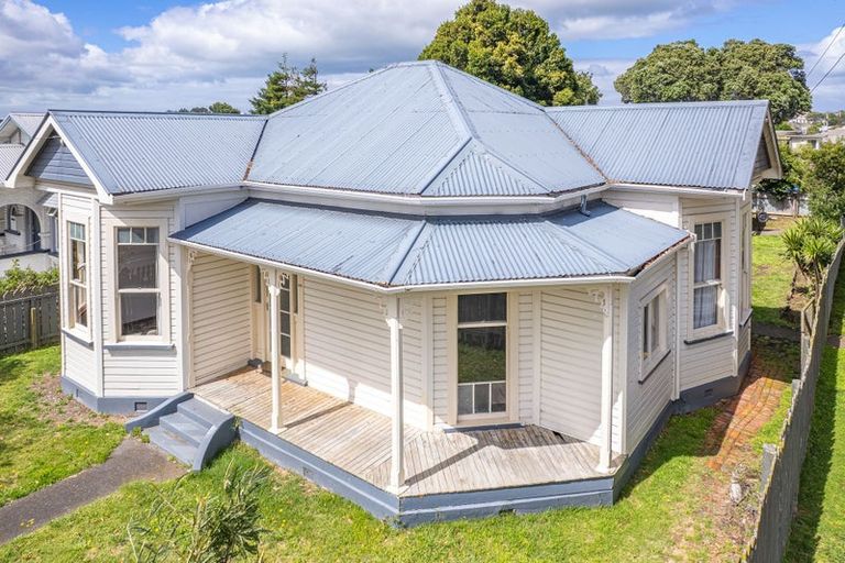 Photo of property in 69 Carlton Avenue, Tawhero, Whanganui, 4501