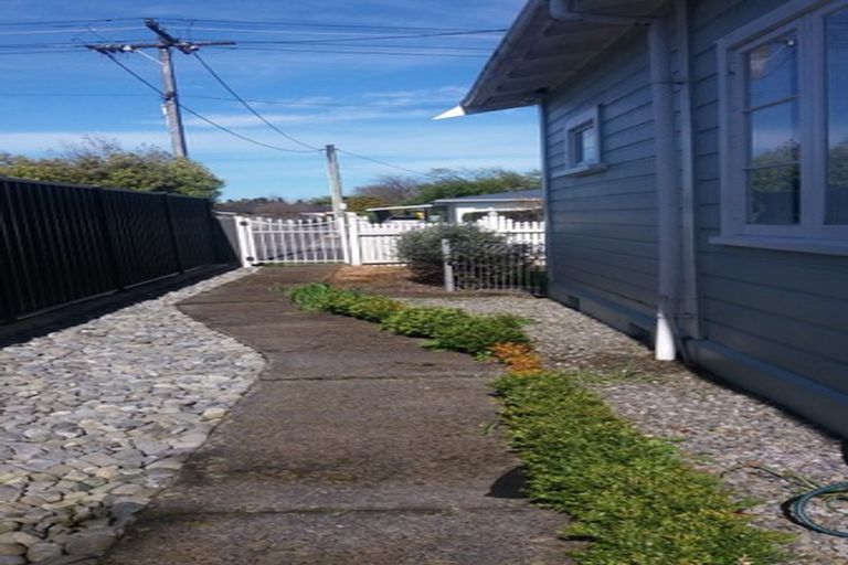 Photo of property in 5 Seddon Street, Carterton, 5713