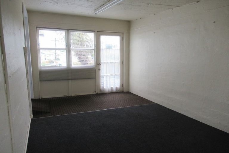 Photo of property in 362 Oxford Street, Levin, 5510