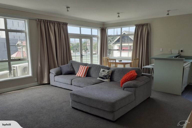 Photo of property in 32 Pipitea Street, Thorndon, Wellington, 6011