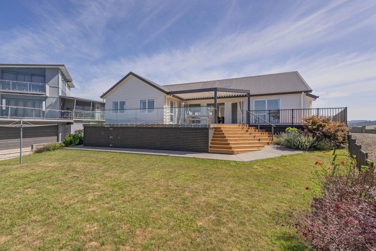 Photo of property in 105 Centennial Drive, Whitianga, 3510