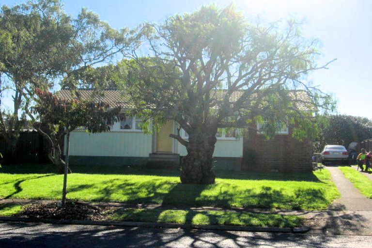 Photo of property in 54 Sunlands Drive, Manurewa, Auckland, 2102