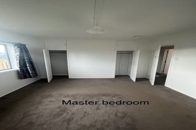 Photo of property in 27 Seaforth Avenue, Mangere Bridge, Auckland, 2022