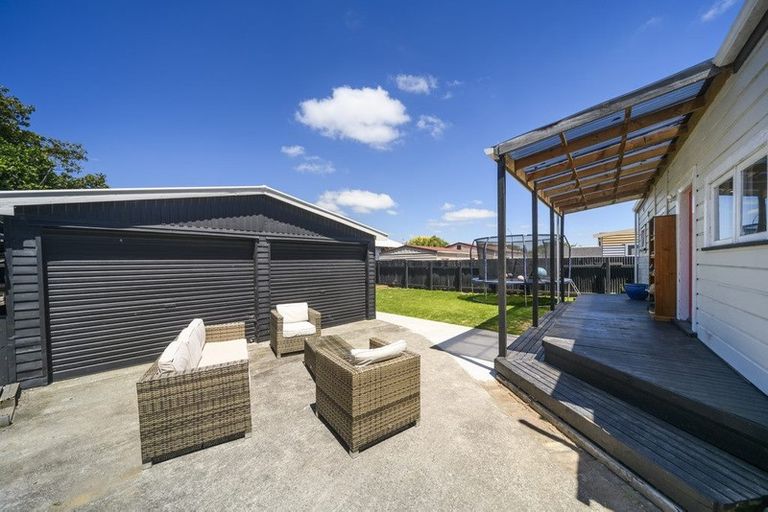 Photo of property in 84 Featherston Street, Takaro, Palmerston North, 4412