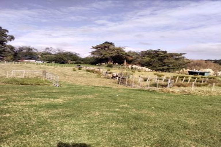 Photo of property in 295 Waihue Road, Dargaville, 0372