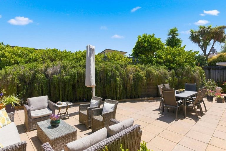 Photo of property in 10 Barrett Drive, Waikanae Beach, Waikanae, 5036