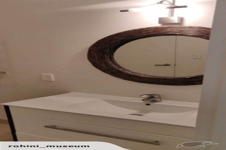 Photo of property in 5 Hazel Glen, Bayview, Auckland, 0629