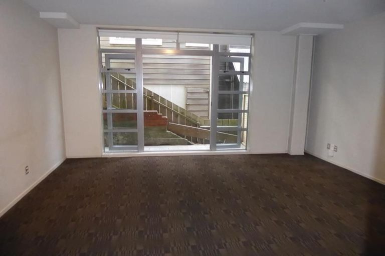 Photo of property in Vespa Apartments, 305/20 Hanson Street, Mount Cook, Wellington, 6021
