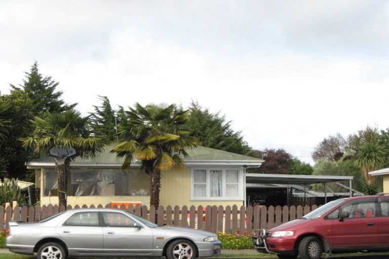 Photo of property in 13 Sefton Street, Havelock North, 4130