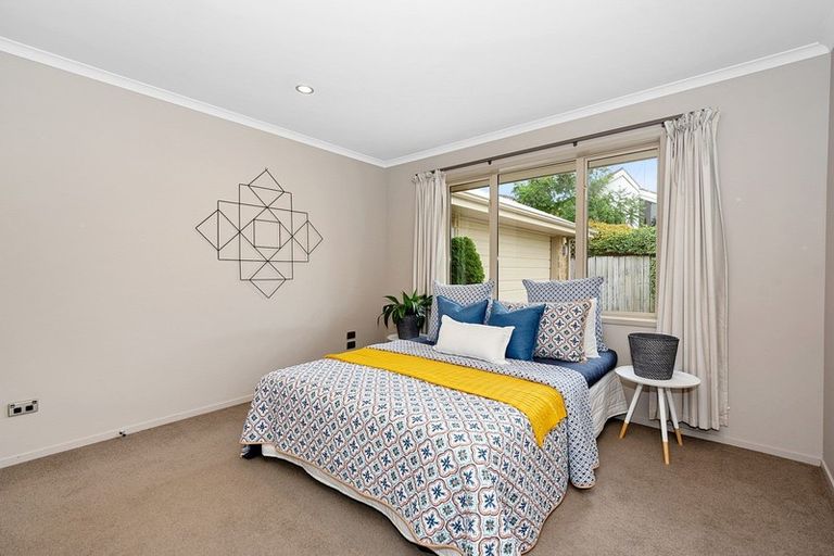 Photo of property in 12a Dover Road, St Andrews, Hamilton, 3200