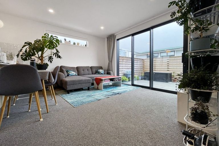 Photo of property in 3/1 Elliott Street, Johnsonville, Wellington, 6037