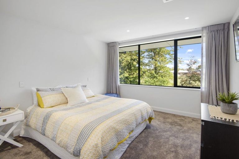 Photo of property in 17 Penhelig Place, Burnside, Christchurch, 8053