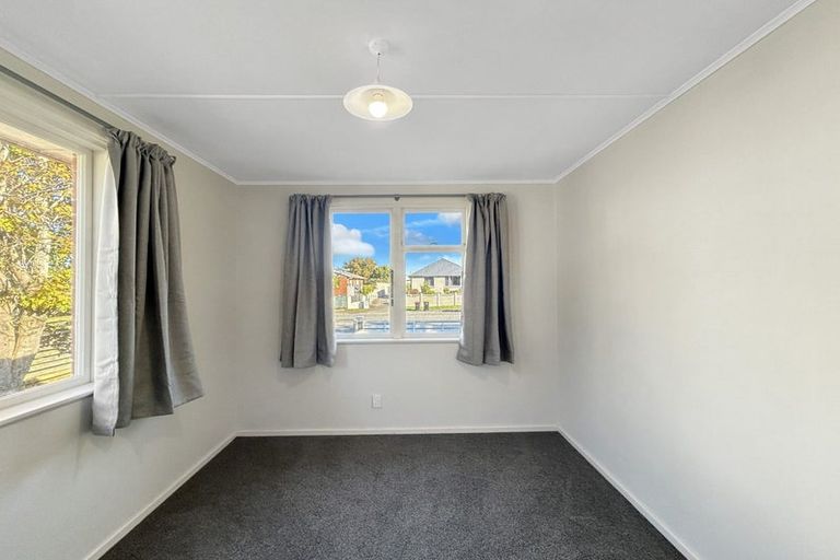 Photo of property in 300 Conyers Street, Strathern, Invercargill, 9812