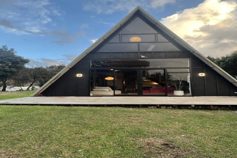 Photo of property in 26 Mission Road, Port Waikato, Tuakau, 2695