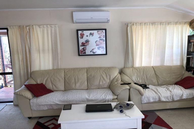 Photo of property in 1/11 Ocean View Road, Hillcrest, Auckland, 0627