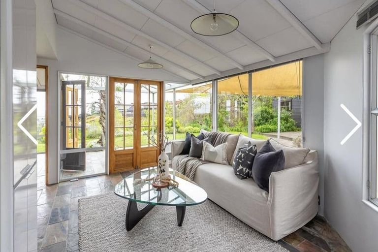 Photo of property in 1 Halcyon Way, Cashmere, Christchurch, 8022