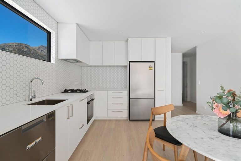 Photo of property in 2 Lauder Street, Lake Hayes, Queenstown, 9304
