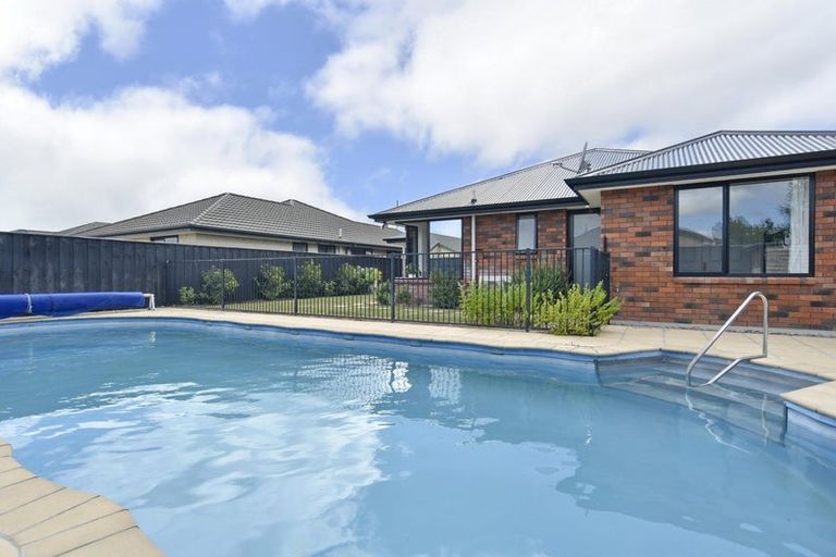 Photo of property in 47 Kawari Drive, Pegasus, 7612