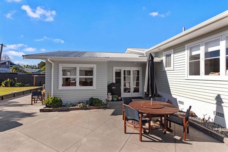 Photo of property in 16 Henderson Street, Whakatane, 3120