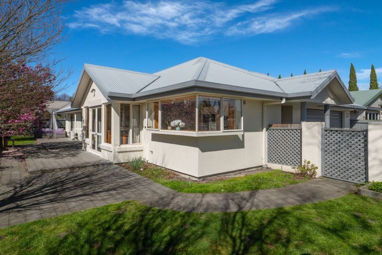Photo of property in 94 Saint James Avenue, Papanui, Christchurch, 8053