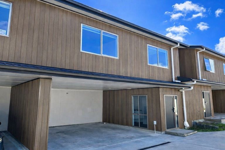 Photo of property in 2/10 Gazeley Avenue, Silverdale, Hamilton, 3216