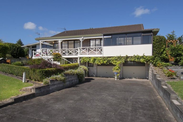 Photo of property in 2a Johnston Place, Welcome Bay, Tauranga, 3112