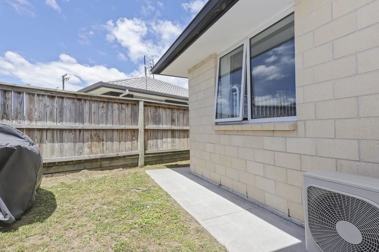 Photo of property in 17 Richardson Road, Omokoroa, 3114