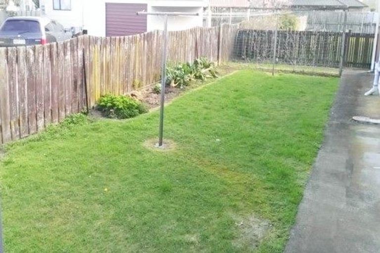 Photo of property in 2/22 Takanini School Road, Takanini, 2112