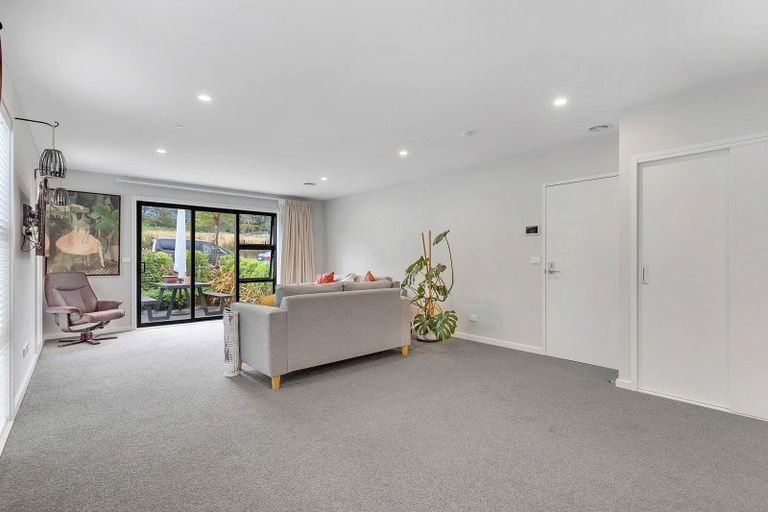 Photo of property in 48 Karearea Avenue, Kenepuru, Porirua, 5022