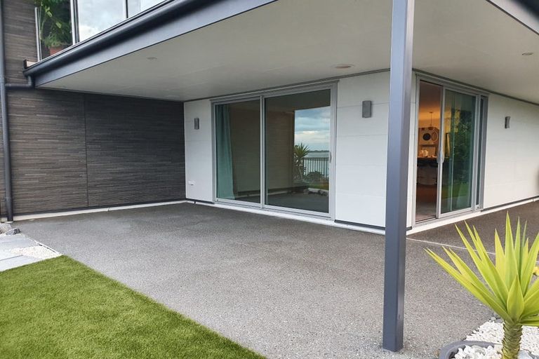 Photo of property in 42 Main Road, Mount Pleasant, Christchurch, 8081
