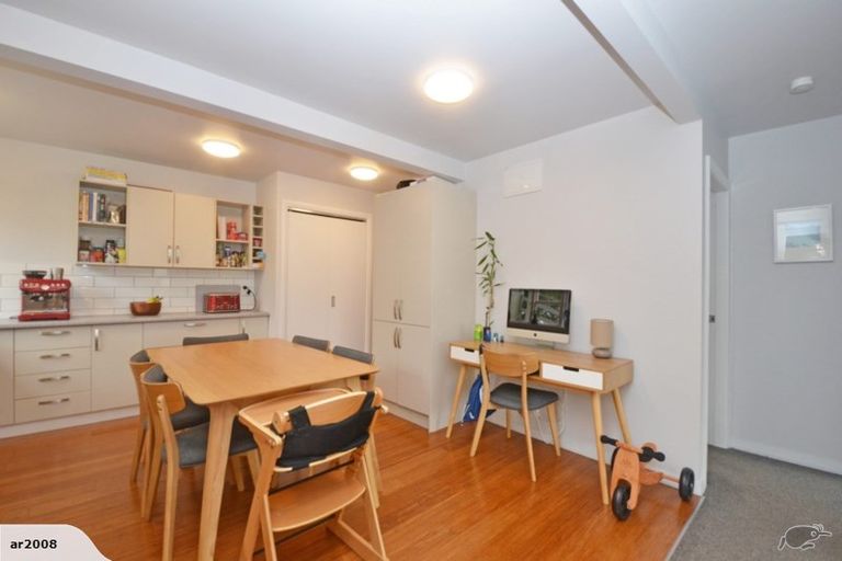 Photo of property in 23 Ngaio Gorge Road, Ngaio, Wellington, 6035