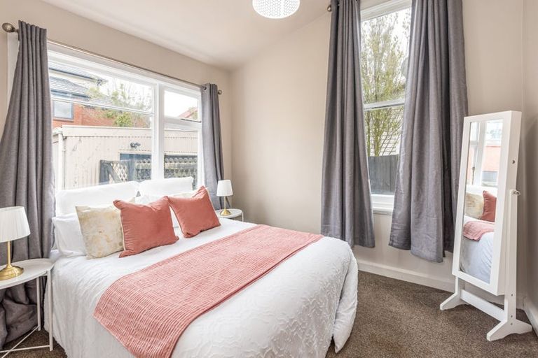 Photo of property in 485 Barbadoes Street, Edgeware, Christchurch, 8013