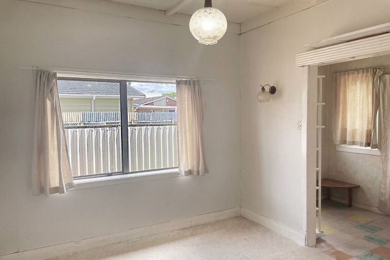 Photo of property in 27 Marr Road, Manurewa, Auckland, 2102